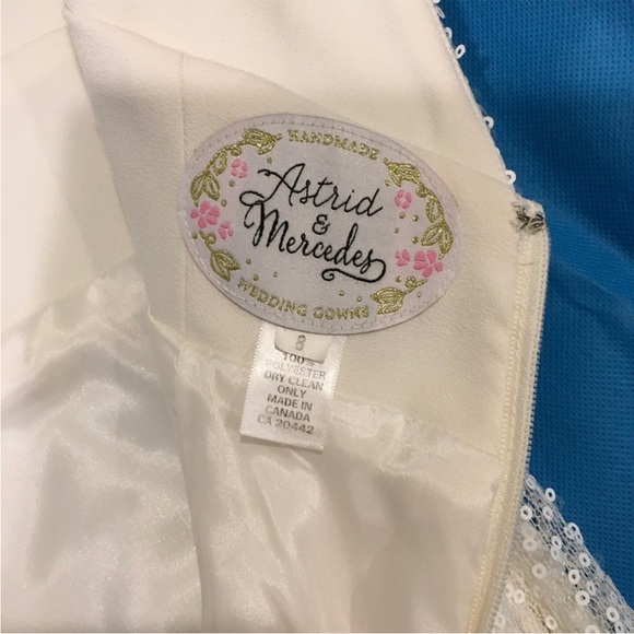 Astrid & Mercedes Gown - Picture 7 of 8